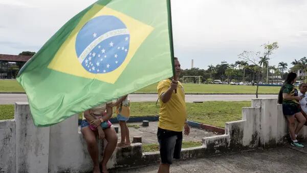 Salário mínimo no Brasil: como se compara com reajustes na América Latinadfd