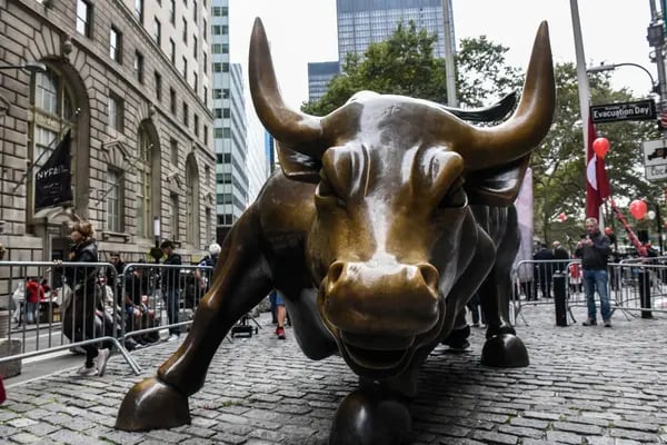 Alcistas de Wall Street dicen que el rally de las acciones puede continuar incluso sin recortes de tasasdfd