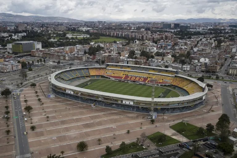 El estadio Nemesio Camacho El Campín vacío durante un bloqueo en Bogotá, Colombia, el sábado 10 de abril de 2021.dfd